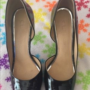 Black Patent Leather Peep Toe Pump